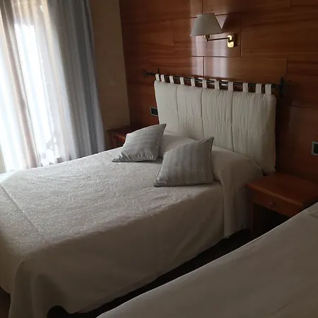 Pensión La Placeta 2*