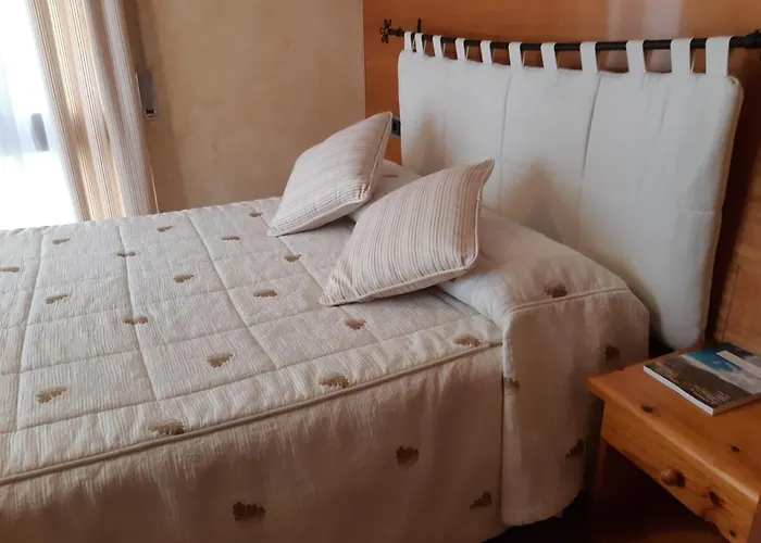 La Placeta 2* קמפרודון